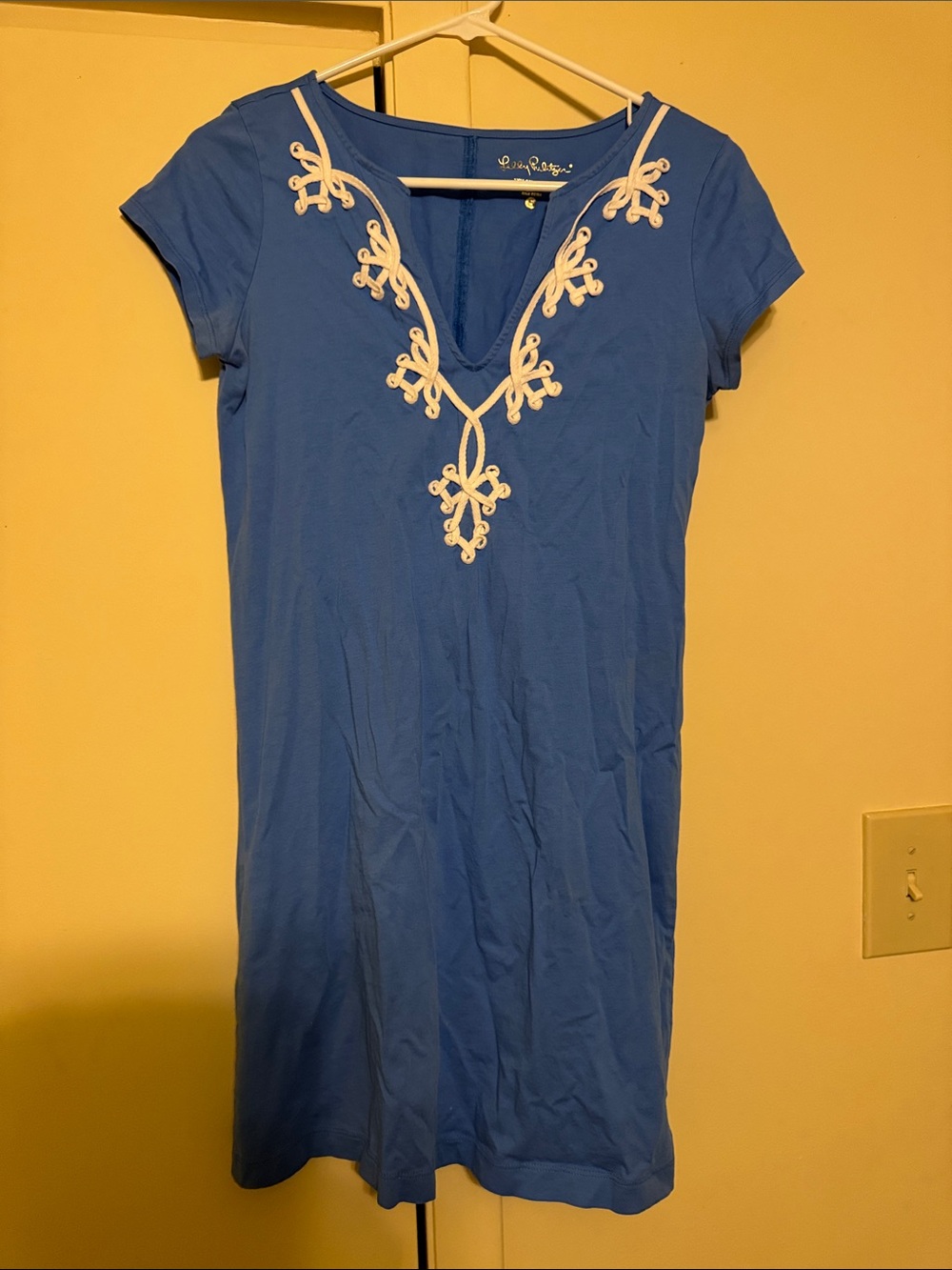 Lilly Pulitzer Blue Short-Sleeve Tunic with White Embroidery